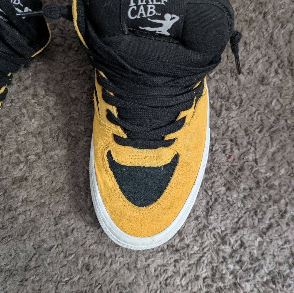 Vans Half Cab Men 8.5 Yellow and Black Sneakers Bruce Lee Used 012025 - Picture 2 of 8